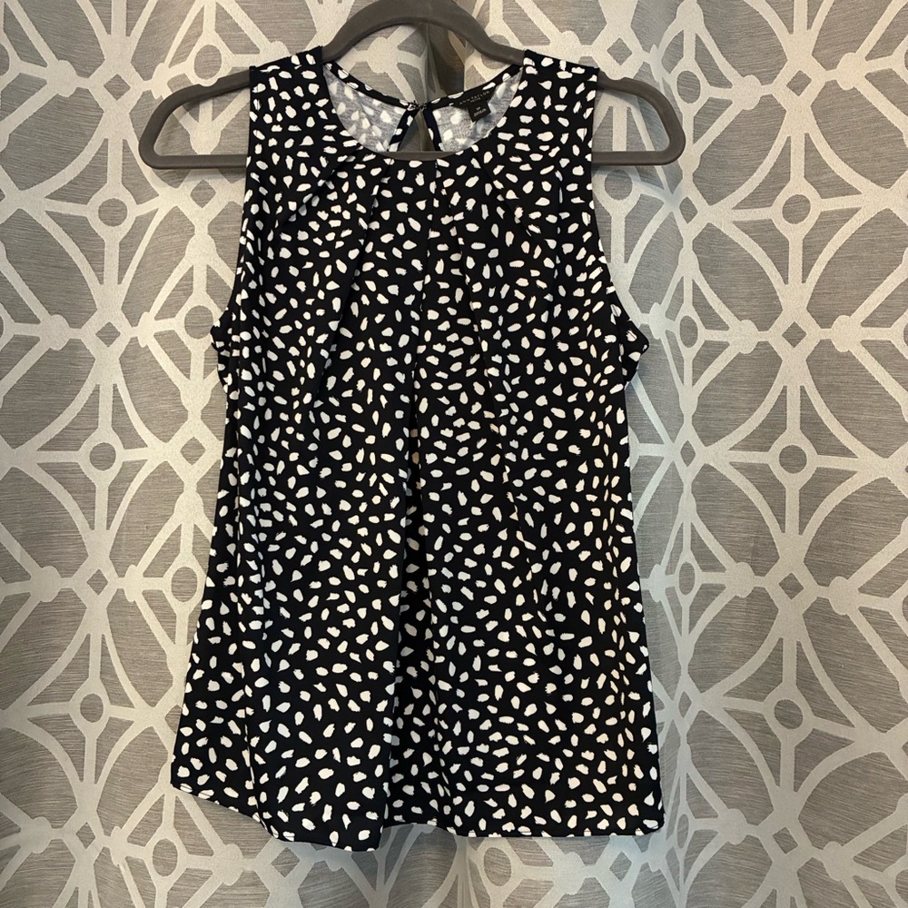 Ann Taylor Abstract Dot Pleated Neck Mixed Media Shell (Navy/White) Size SP